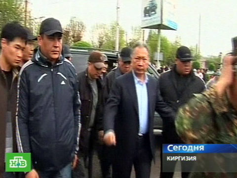 Видеоновость: Митинг сторонников Бакиева завершился стрельбой