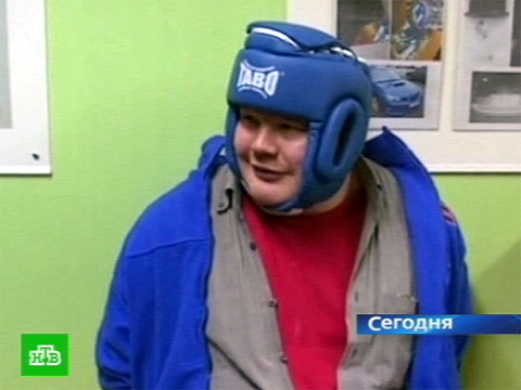 Видеоновость: Психического нациста вернули на родину