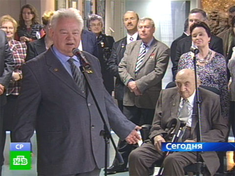 Видеоновость: Георгий Гречко празднует юбилей