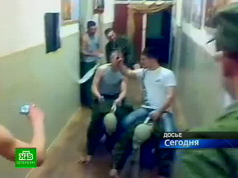 Видеоновость: Старшина поплатился за издевательства