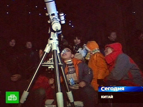 Видеоновость: Школьников заставили учиться ночью