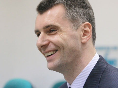 Видеоновость: Для президентства Прохорову не хватает первой леди