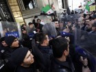 Сирийцы напали на посольство России. В Триполи толпа сирийских оппозиционеров напала на посольство России. демонстрации и митинги, ООН, оппозиция, протесты, революция, Сирия. НТВ.Ru: новости, видео, программы телеканала НТВ Сирийцы напали на посольство России. В Триполи толпа сирийских оппозиционеров напала на посольство России. демонстрации и митинги, ООН, оппозиция, протесты, революция, Сирия. НТВ.Ru: новости, видео, программы телеканала НТВ