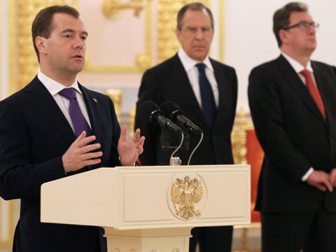 В Кремле раздавали награды и пили шампанское В Кремле раздавали награды и пили шампанское