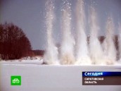 На Волге взрывают ледяной панцирь