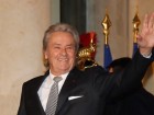 Сердце Делона не выдержало эмоций. Знаменитый французский актер Ален Делон рассказал, почему попал в больницу. Ален Делон, артисты, знаменитости. НТВ.Ru: новости, видео, программы телеканала НТВ Сердце Делона не выдержало эмоций. Знаменитый французский актер Ален Делон рассказал, почему попал в больницу. Ален Делон, артисты, знаменитости. НТВ.Ru: новости, видео, программы телеканала НТВ