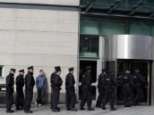 На борту британского самолета нашли бомбу