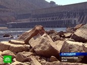 Капитаны сухогрузов хватаются за голову — Енисей обмелел