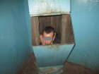 Подруга загнала тюменца в мусоропровод. Мужчина застрял в грязной трубе мусоропровода, пролетев вниз три этажа. Вызволять его пришлось спасателям с электропилой. курьезы, мусор, спасатели, Тюмень. НТВ.Ru: новости, видео, программы телеканала НТВ Подруга загнала тюменца в мусоропровод. Мужчина застрял в грязной трубе мусоропровода, пролетев вниз три этажа. Вызволять его пришлось спасателям с электропилой. курьезы, мусор, спасатели, Тюмень. НТВ.Ru: новости, видео, программы телеканала НТВ