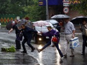 Гроза и град обрушатся на Подмосковье