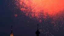 Салют 9 мая 2013 в Москве. праздник, салют, салюты и фейерверки, 9 мая. НТВ.Ru: новости, видео, программы телеканала НТВ Салют 9 мая 2013 в Москве. праздник, салют, салюты и фейерверки, 9 мая. НТВ.Ru: новости, видео, программы телеканала НТВ