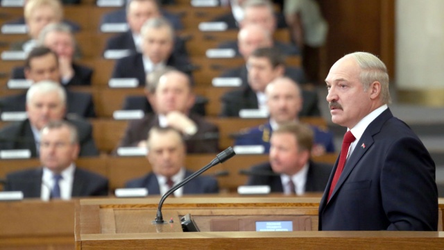 Лукашенко знает, что делать со Сноуденом. Белоруссия, Лукашенко, политическое убежище, Сноуден, США, Шереметьево. НТВ.Ru: новости, видео, программы телеканала НТВ