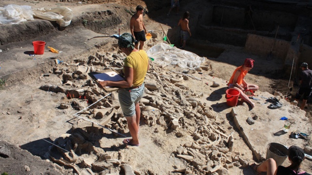 Воронежские археологи нашли дом, которому 18 тысяч лет