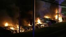 В Фергюсоне вспыхнули беспорядки после приговора полицейскому. беспорядки, США, убийства и покушения. НТВ.Ru: новости, видео, программы телеканала НТВ В Фергюсоне вспыхнули беспорядки после приговора полицейскому. беспорядки, США, убийства и покушения. НТВ.Ru: новости, видео, программы телеканала НТВ