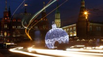 Москва погрузилась в новогоднюю сказку. Дед Мороз, Москва, Новый год, Рождество. НТВ.Ru: новости, видео, программы телеканала НТВ Москва погрузилась в новогоднюю сказку. Дед Мороз, Москва, Новый год, Рождество. НТВ.Ru: новости, видео, программы телеканала НТВ