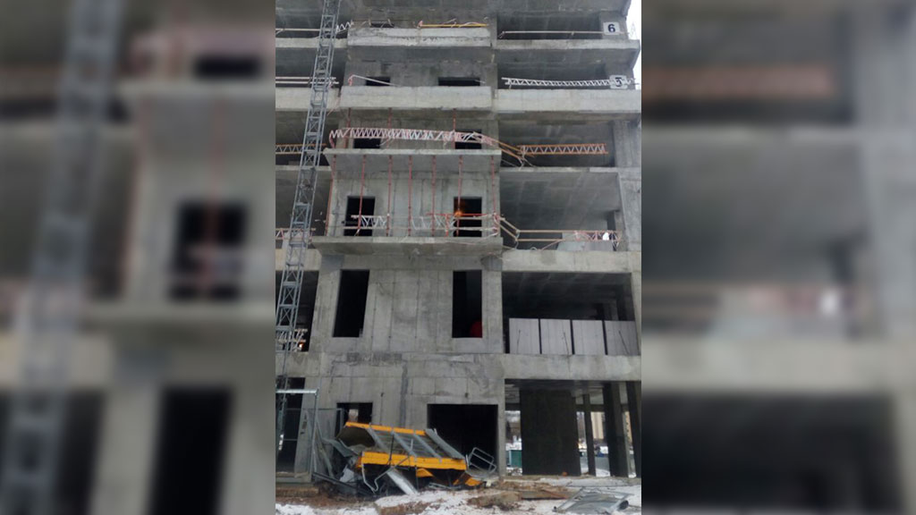 Лифт рухнул на стройке в Обнинске, двое погибших: фото с места.
Калужская область, лифты, смерть.
НТВ.Ru: новости, видео, программы телеканала НТВ Лифт рухнул на стройке в Обнинске, двое погибших: фото с места.
Калужская область, лифты, смерть.
НТВ.Ru: новости, видео, программы телеканала НТВ