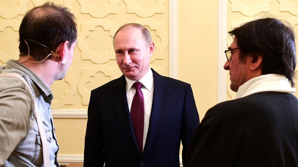 Путин посмотрел спектакль с Хабенским на фестивале искусств в Сочи.
Путин, Сочи, Хабенский, фестивали и конкурсы.
НТВ.Ru: новости, видео, программы телеканала НТВ Путин посмотрел спектакль с Хабенским на фестивале искусств в Сочи.
Путин, Сочи, Хабенский, фестивали и конкурсы.
НТВ.Ru: новости, видео, программы телеканала НТВ